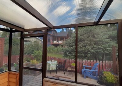 Looking from inside, you can still see the beautiful view.